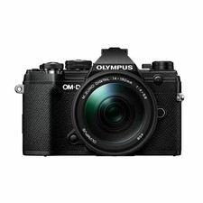 1 year OLYMPUS OM-D E-M5 Mark III Lens Kit 14-150mm II Black