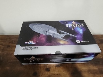 Star Trek Prodigy USS Voyager - NCC 74656-A  -  XL Fanhome Ship & Magazine - NEW