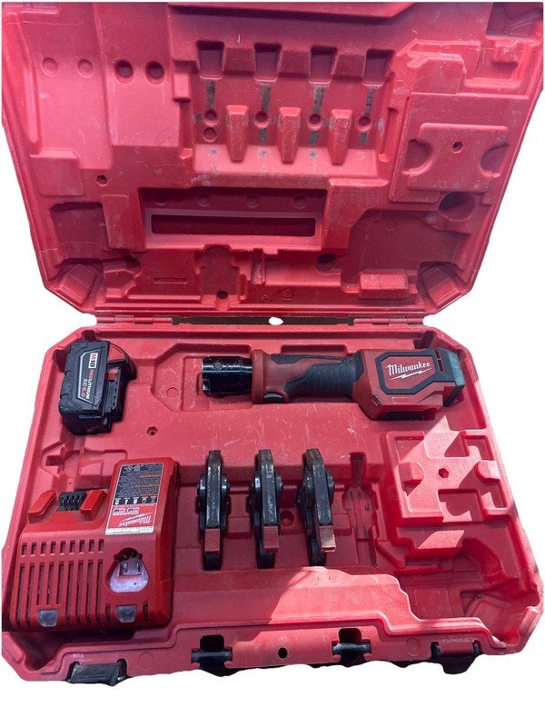 Milwaukee M18 Short Throw Press Tool 2674-20 PEX Crimp Kit w/ Jaws 🔥USED🔥