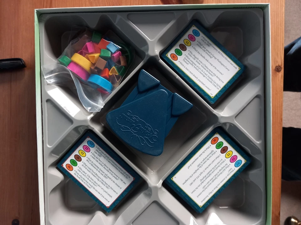 Trivial Pursuit Millennium Edition Board Game 1998 Parker Complete & GC - Image 3 of 4