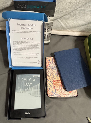 未使用　Kindle Paperwhite Wi-Fi DP75SDI カバー付 AMAZON DP75SDi KINDLE PAPERWHITE 4gb Touch Display WiFi bundle