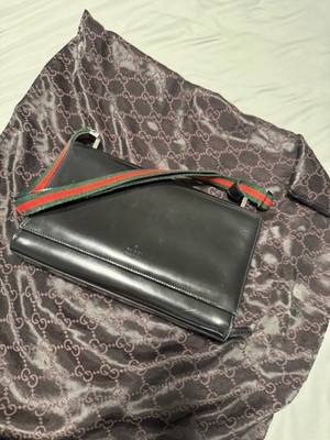 Y2K authentic used GUCCI web adjustable crossbody.