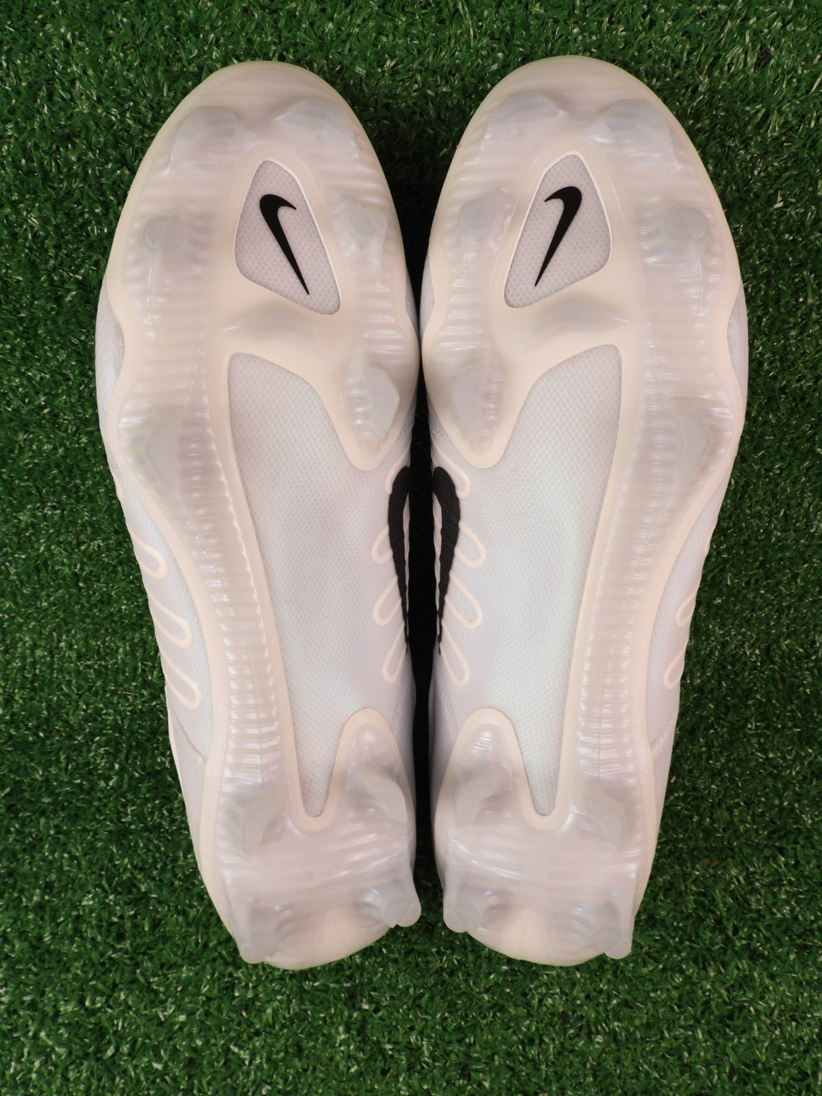 NIKE Huarache 9 Elite Mid LAX SE Mens 13 Grey Black Lacrosse Cleats FV6149-001