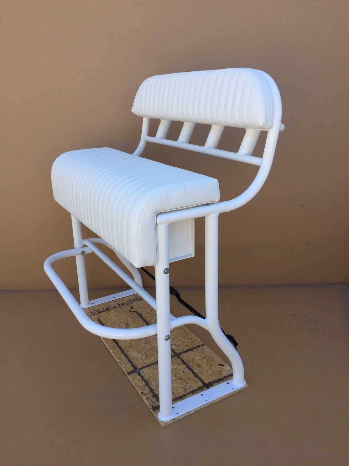 36" leaning post, fiberglass center console, plexiglass boat windshield