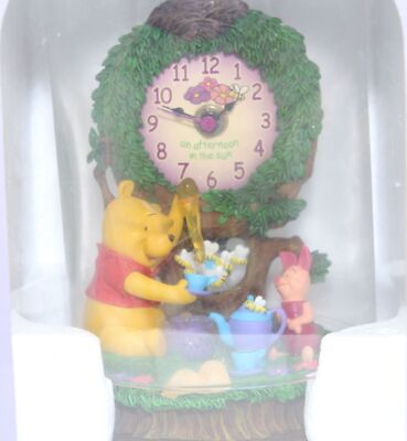Disney Winnie Pooh Glass Dome Piglet Tree Pendulum Sculpted