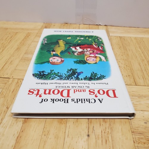 Vintage 1972 Do’s and Don’ts Weigle - A Preschool Puppet Book Children's HC - Picture 4 of 9