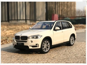 Welly 1:24 CADILLAC 2017 Escalade Alliage SUV Voiture Modèle Garçons Jouets exposition statique Welly 1:24 CADILLAC 2017 Escalade Alliage SUV Voiture Modèle Garçons Jouets exposition statique