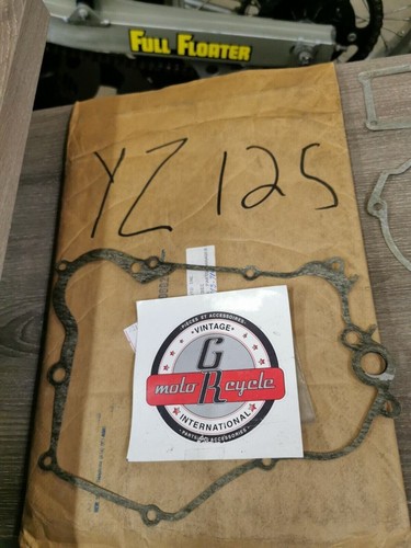 NOS YAMAHA YZ125 INCOMPLETE GASKET KIT SET J47 - Picture 2 of 3