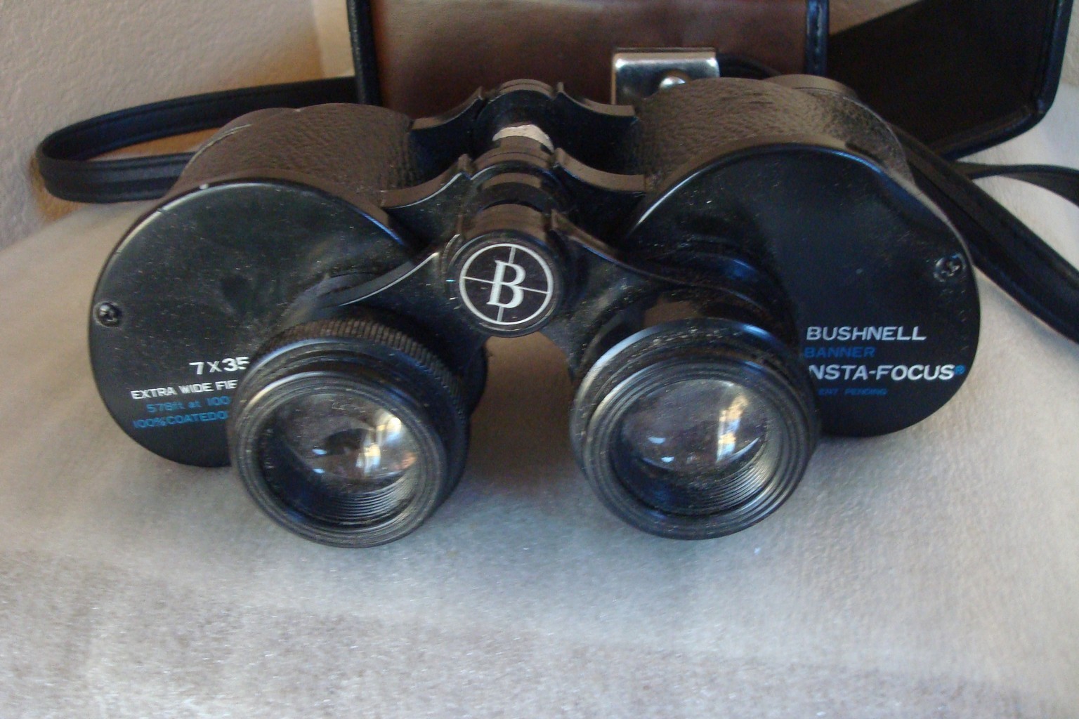 BUSHNELL BANNER INSTAFOCUS 7X35 BINOCULARS WITH CASE eBay