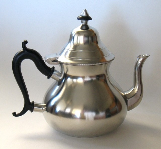 Teapot ROYAL HOLLAND PEWTER Daalderop Pewter New Old Stock original box