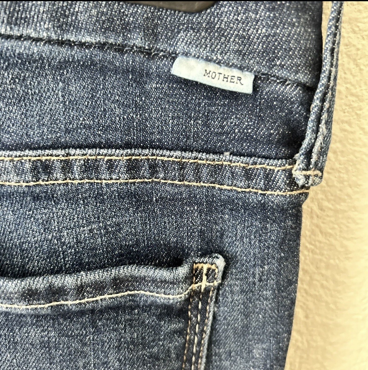 MOTHER Jeans Size 27 Insider Crop Step Fray Hem in Speed MOTHER Jeans Size 27 Insider Crop Step Fray Hem in Speed