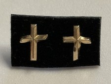 14K Yellow Gold Wavy Cross Stud Earrings