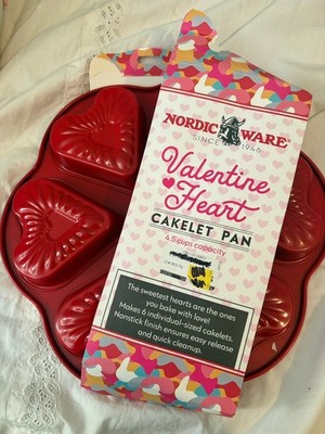 Nordic Ware Heart Cakelet Pan 6 Cakes Non-Stick Red Cups Brand New! Valentine's 
