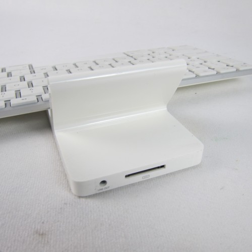 Apple iPad Keyboard Dock A1359 30-Pin 1st, 2nd Generation iPad Accessory - Picture 6 of 6