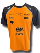 LANDO NORRIS SIGNED MCLAREN CASTORE FORMULA 1 T-SHIRT (ACG CERT AG16979)