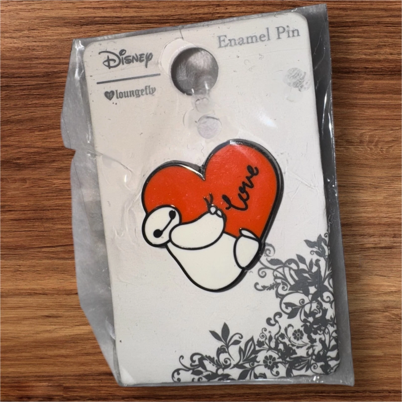 Loungefly Disney Big Hero 6 Baymax Heart Love Enamel Pin - New