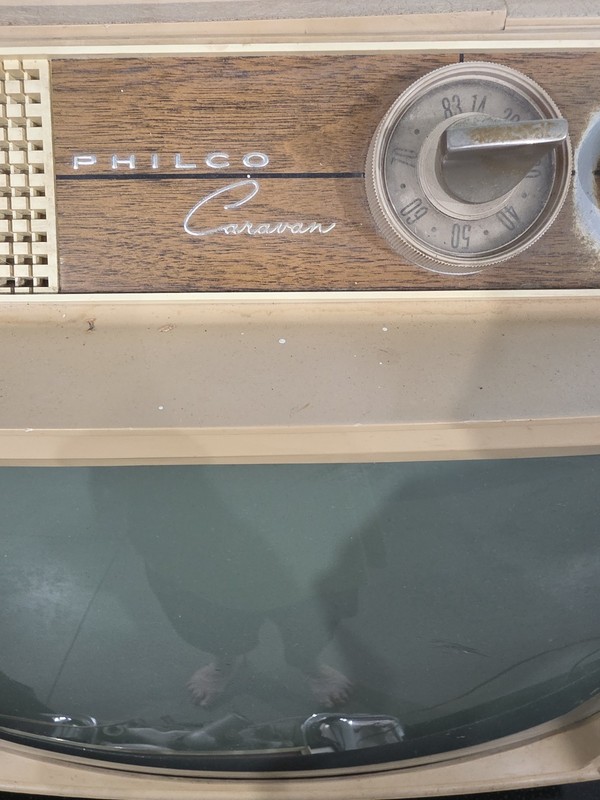 Philco Caravan TV