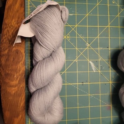 HERITAGE Cascade Yarns Sock Yarn GRAY  5660 75% Merino 25% Nylon 437 Yds