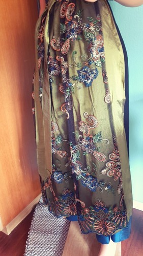 Dirndl-Kleid Gr. 38 mit Bluse und zwei Schürzen v. Tramontana - Bild 3 von 18