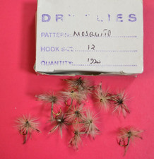 MOSQUITO Hook Size:12 / 1 DOSEND (12) DRY FLIES.