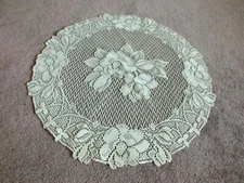 Collectible Beautiful Heritage Lace Doily Off White Floral 20" NICE