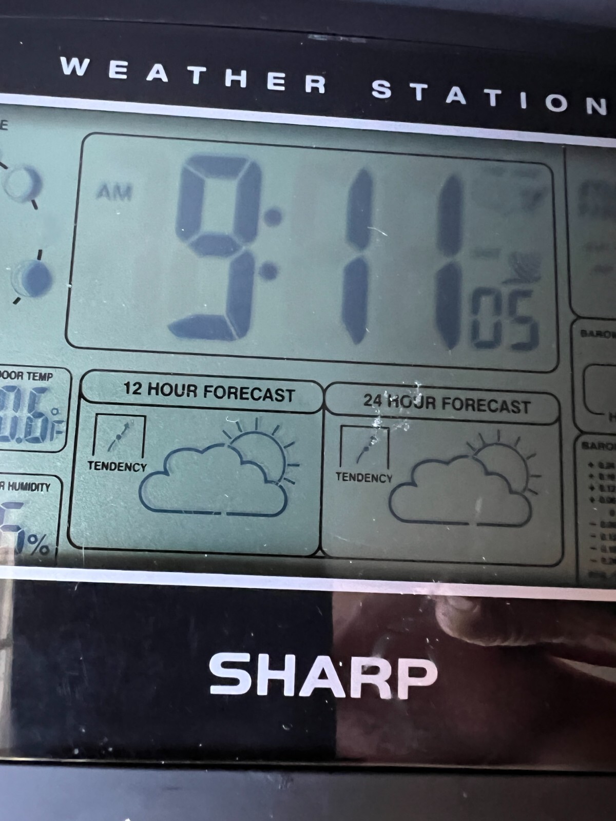 Sharp Weather Station Model SPC502 Moonphase Barometric Pressure (No