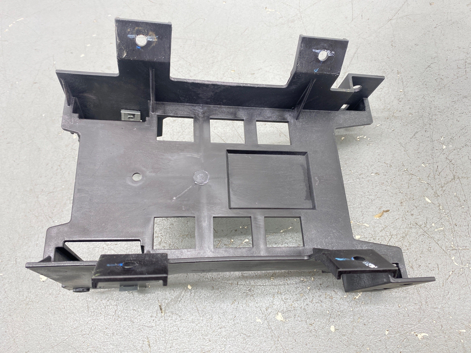 2020-2023 MCLAREN GT INTERIOR CENTER CONSOLE MOUNT BRACKET 11N1114 OEM 2021 2022