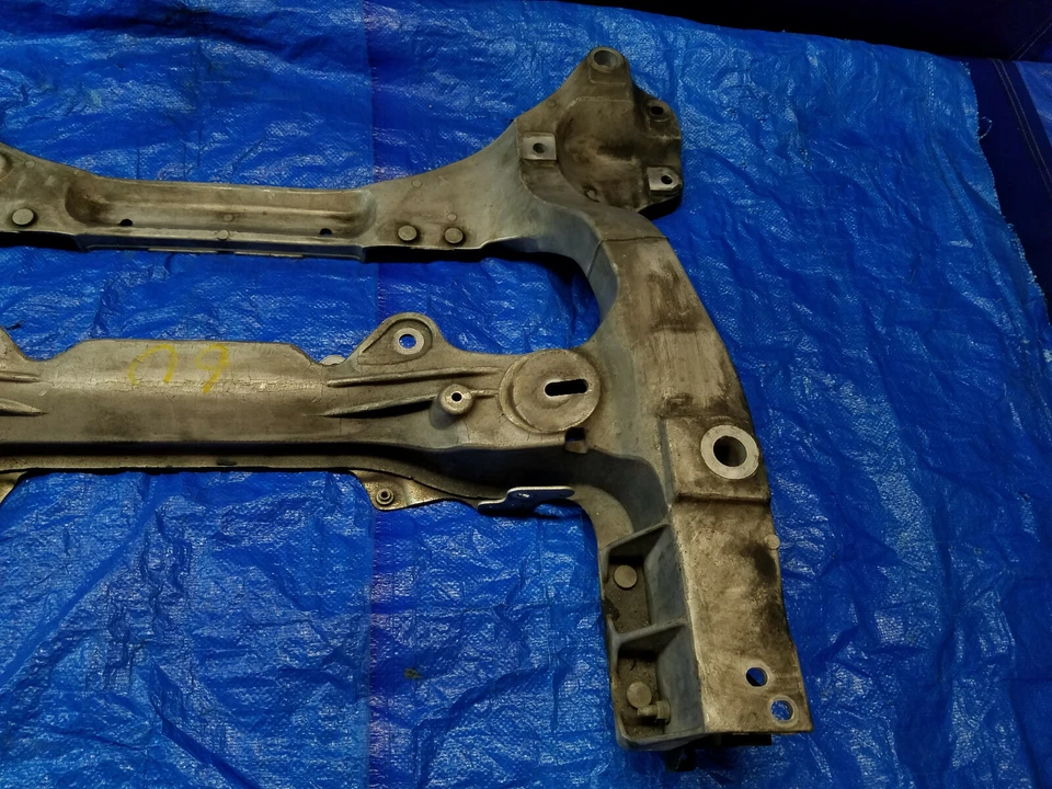 INFINITI Q50 Q60 RWD FRONT ENGINE SUB-FRAME CROSS MEMBER CRADLE # 52095 - Image 2 of 4