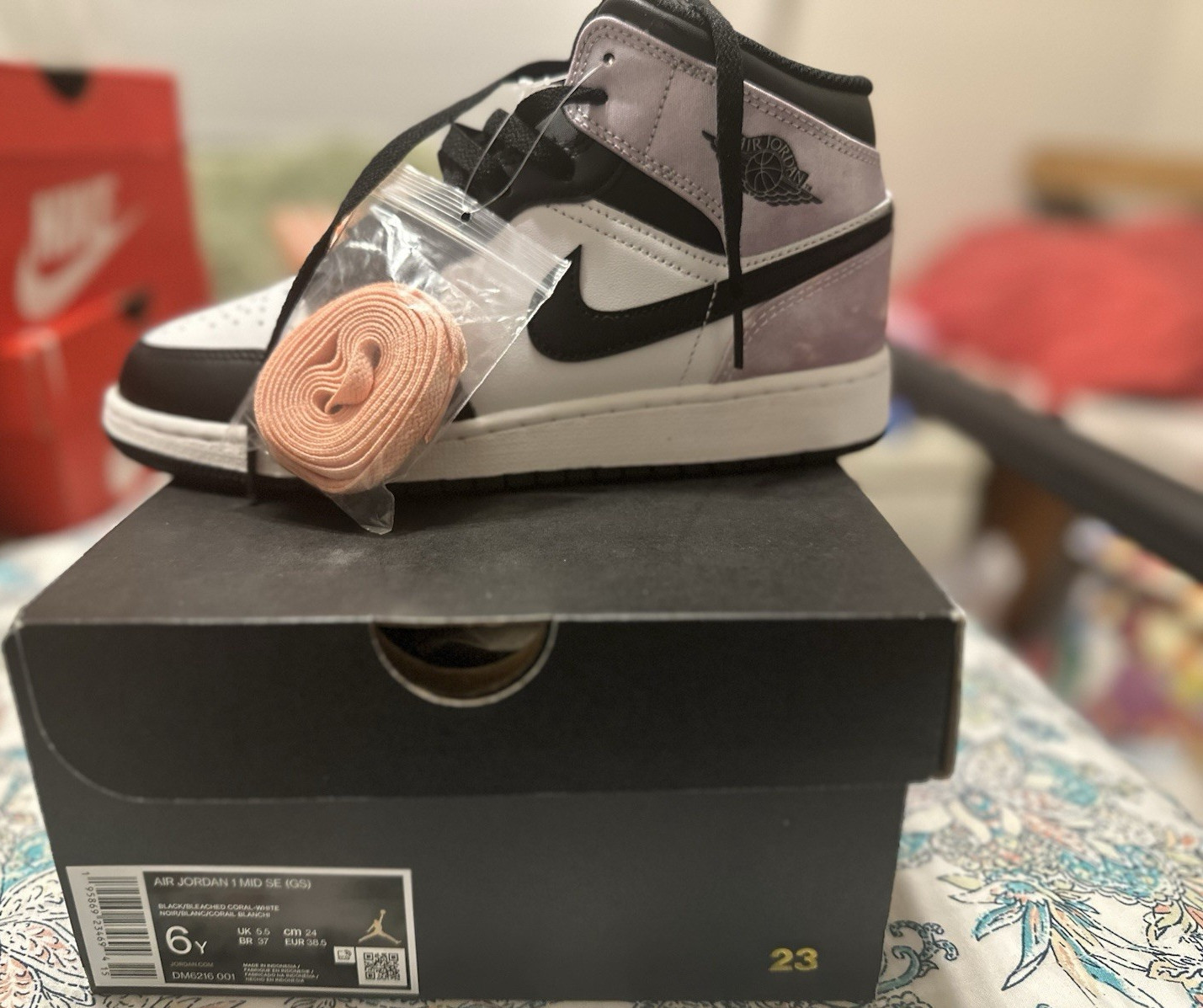Jordan Air Jordan 1 Mid SE (GS) Black White Bleached Coral Boys Sneakers 6Y