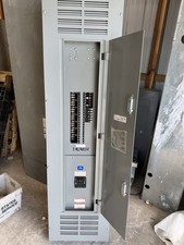 SQUARE D NQOD 600AMP MAIN BREAKER PANEL 42 SPACE SUBFEED LUGS/SUB MAINS