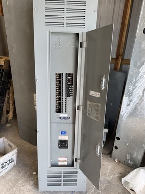 SQUARE D NQOD 600AMP MAIN BREAKER PANEL 42 SPACE SUBFEED LUGS/SUB