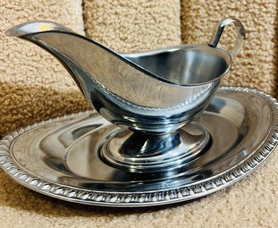 Silver Metal Party Bowl Gravy Boat With Tray Oval Made In USA Shiny