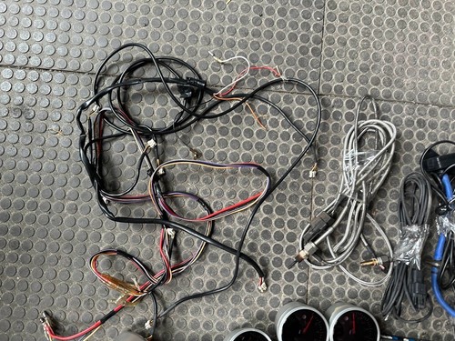 Defi BF set of 5 gauges Boost, EGT, OP, WT, OT dark with white dacklight 60mm - Foto 4 di 5
