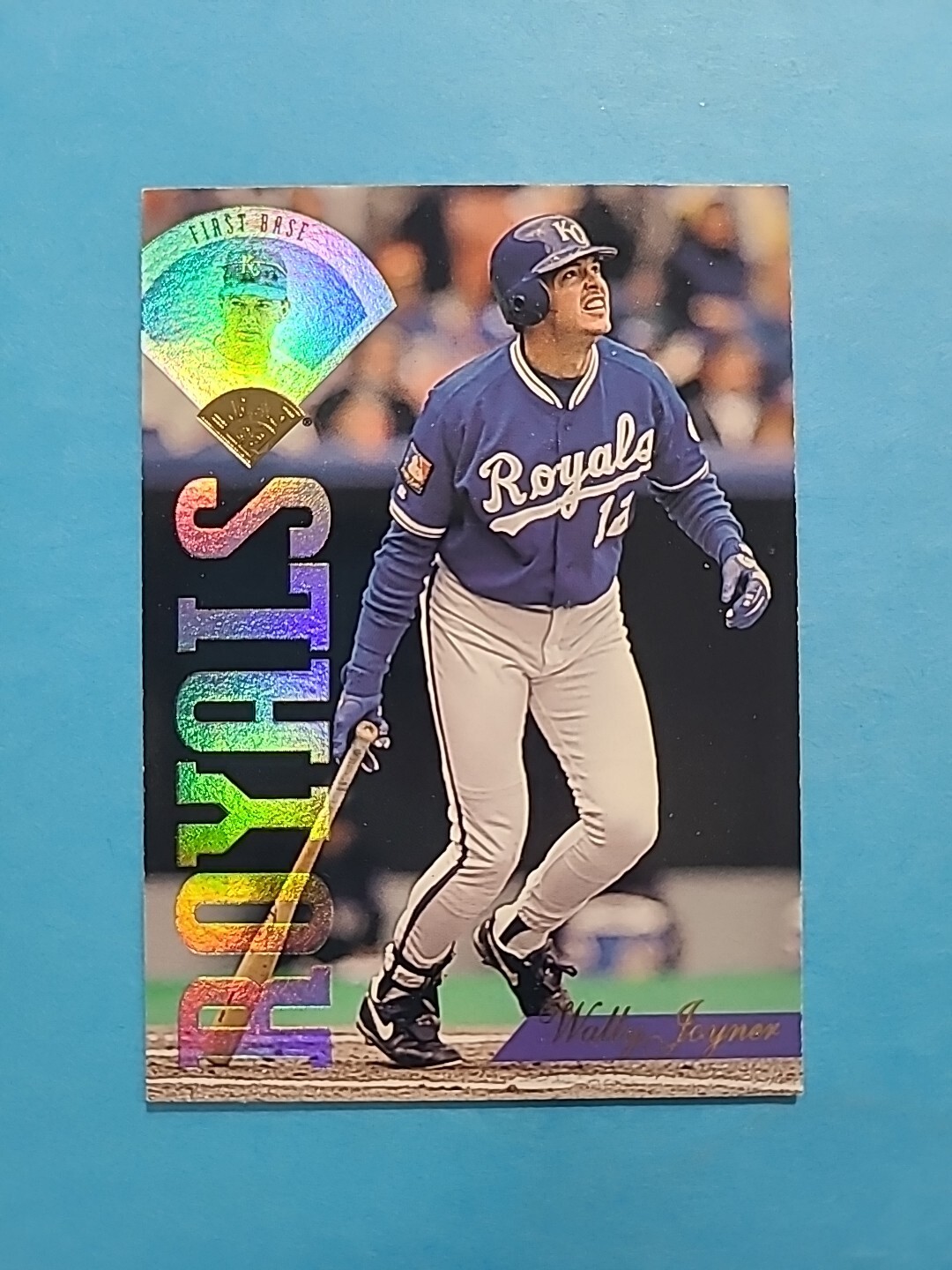 Wally Joyner #194 Baseball Cards 1995 Leaf trading card — raw and PSA graded price guide