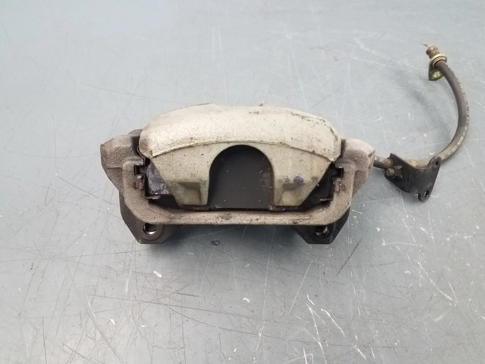 Conjunto de pinça de freio 2002 Honda S2000 AP1 #2401 S2 - Imagem 3 de 4