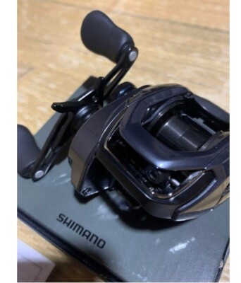 Baitcasting Reel 24 SLX 70XG Right Gear Ratio 8.2:1 Fishing Reel 