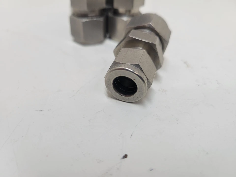 Swagelok 1/2in X 3/8in. Tube Compression Reducer (Pack of 5) - Image 2 of 4