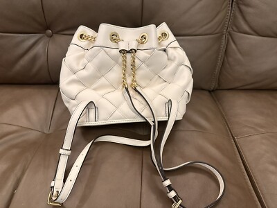 Michael Kors NWT Regina Bucket Bag Backpack Cream MK Gold  display picture 2
