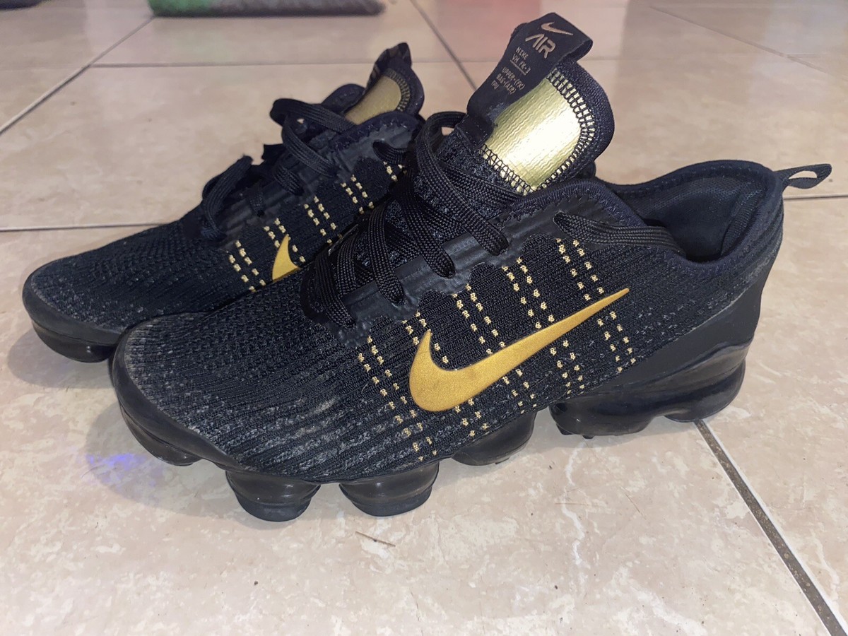 vapormax 2 metallic gold