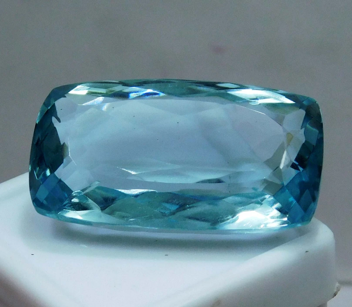 Aquamarine cut shop stones