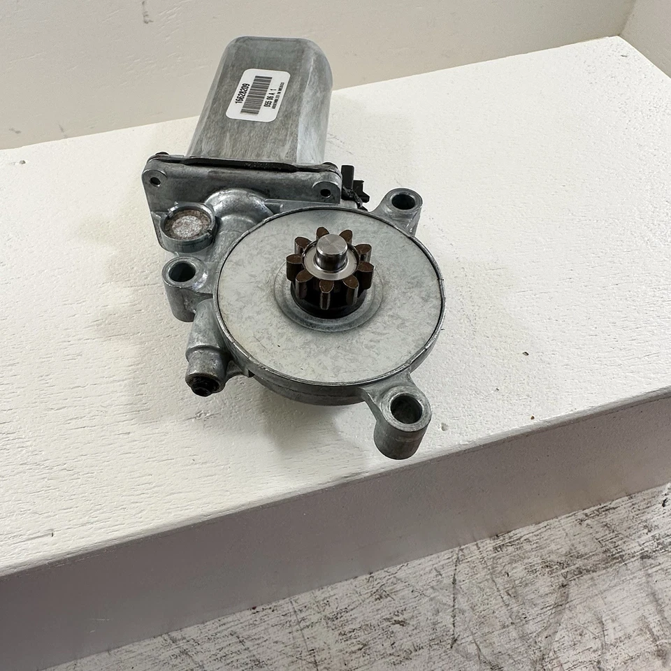 New OEM Genuine GM AC Delco 22143947 Rear Side Door Power Window Motor 16628209 - Image 4 of 4