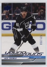 2024-25 Upper Deck Series 1 Young Guns Deluxe 121/250 Akil Thomas #242 a8r