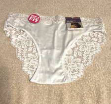 Maidenform Women's Lace Back Bikini Panties S White Mid Rise DMPLBK