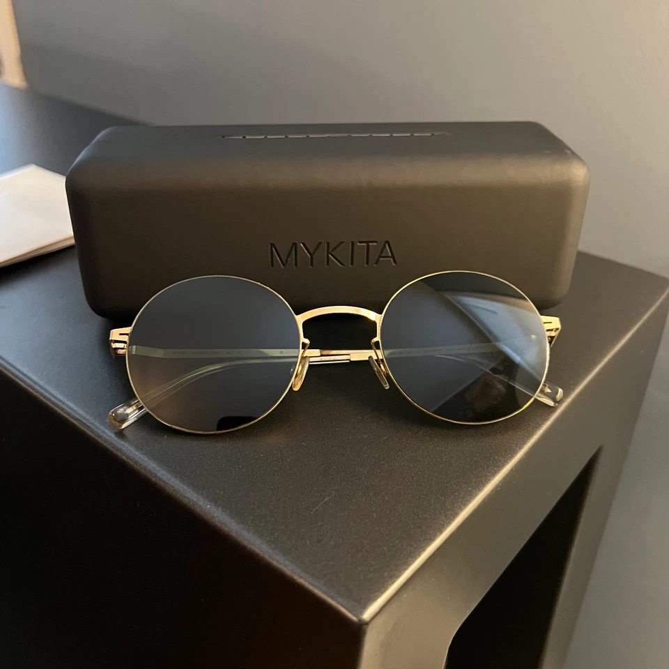 MYKITA LESSRIM KAYO Rimless Sunglasses – Original Case + Extra set of lenses - Image 2 of 4