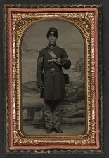Union Sergeant Soldier Revolver Cartridge Box Civil War 1860s Portrait