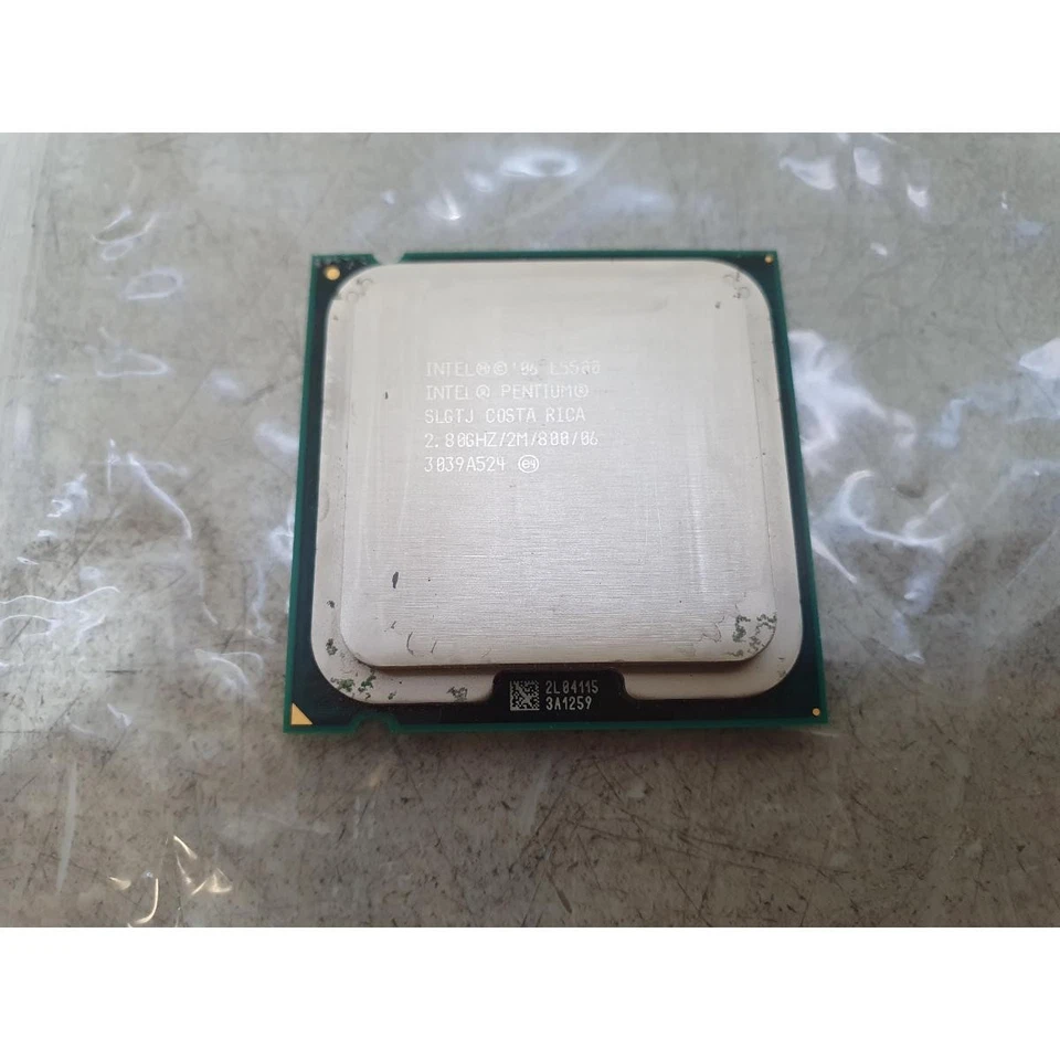 Intel Pentium E5500 Dual-Core Desktop CPU Processor Silver 2.8 GHz Socket 775 - Image 4 of 4