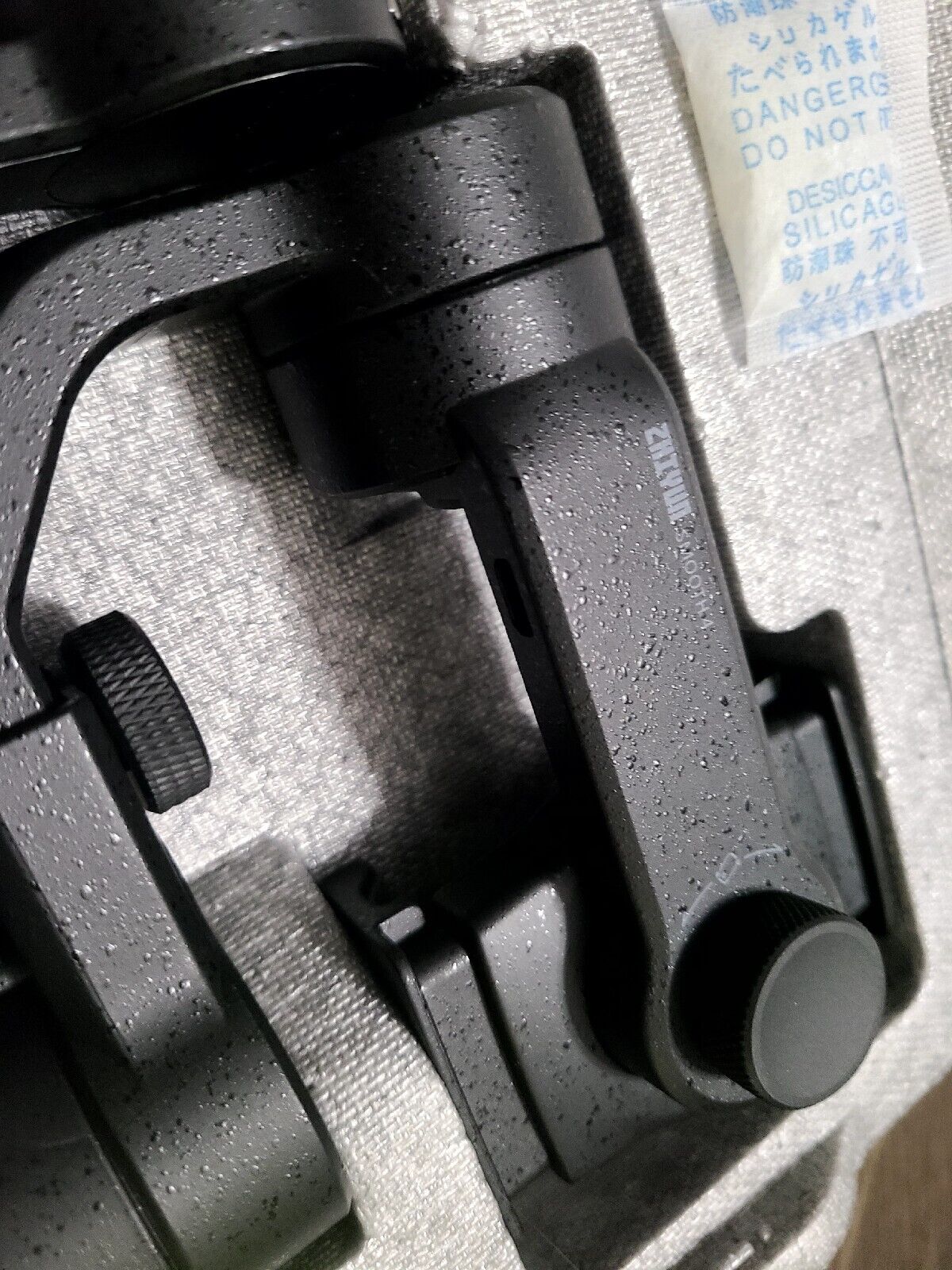 Zhiyun Smooth 4 3-Axis Gimbal Stabilizer for iPhone 12 11 Pro Xs Max Xr X 8 Plus - Picture 7 of 10