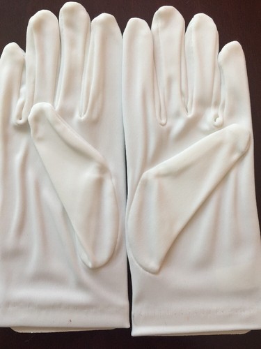 ✝ 1st COMMUNION Girls White Satin Wrist GLOVES Size Small 4-7yrs NEW Flower Girl - Picture 4 of 4