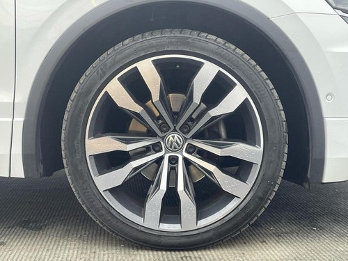 2020 Volkswagen Tiguan 2.0 TDI R-Line Tech SUV 5dr Diesel DSG 4Motion Euro 6 (s/ - Picture 4 of 20