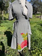 Vestido envolvente estampado pintado a mano Floy Mercer años 40 Honolulu Hawaii vintage pequeño